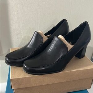 Elegant Black Women's Shoes